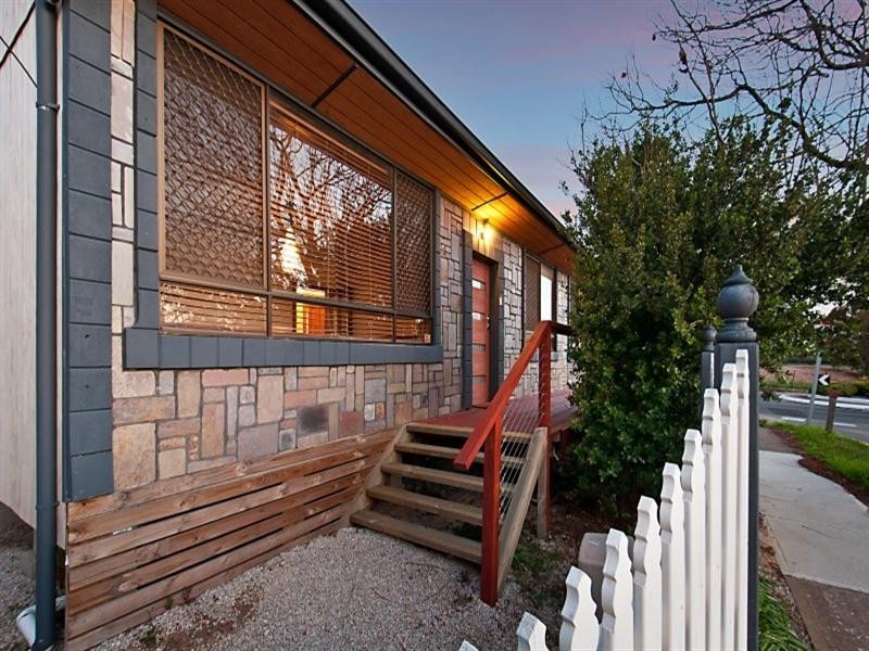 2 Ridgeway Avenue, Enfield SA 5085