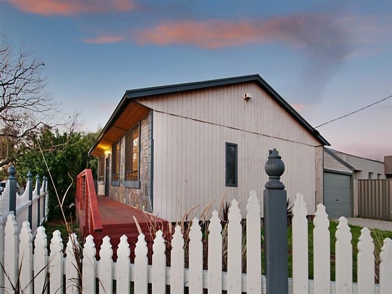 2 Ridgeway Avenue, Enfield SA 5085