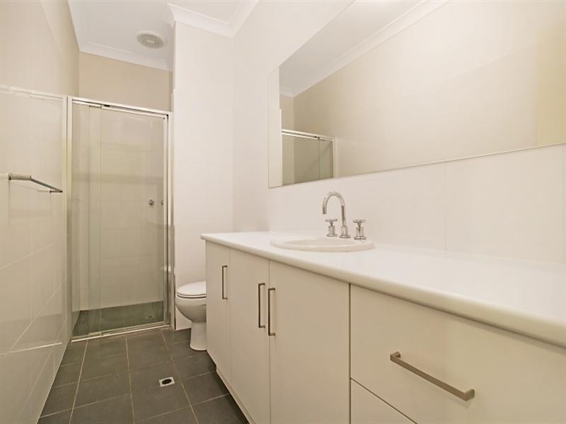 6 Mackenzie Circuit, Mawson Lakes SA 5095