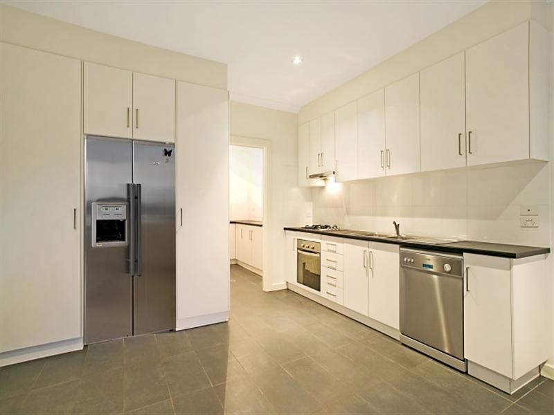 6 Mackenzie Circuit, Mawson Lakes SA 5095