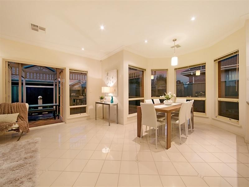 13 Ashwood Circuit, Mawson Lakes SA 5095