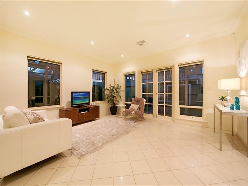 13 Ashwood Circuit, Mawson Lakes SA 5095