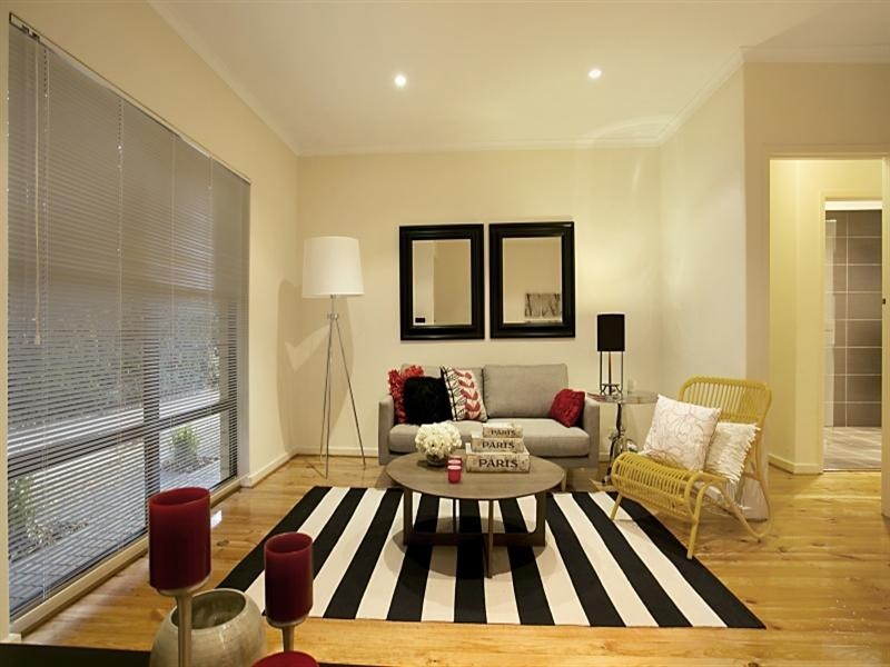 2/4a Gordon Road, Black Forest SA 5035