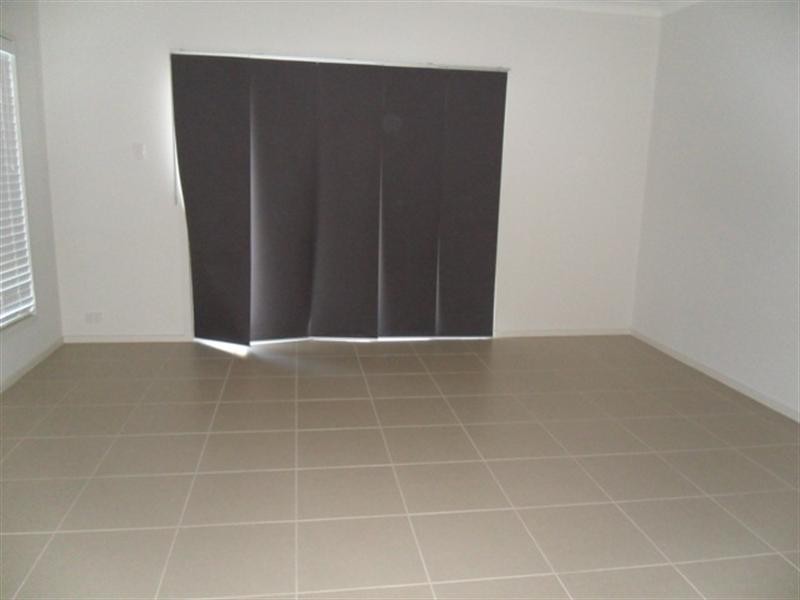 5 Lonsdale Crescent, Andrews Farm SA 5114