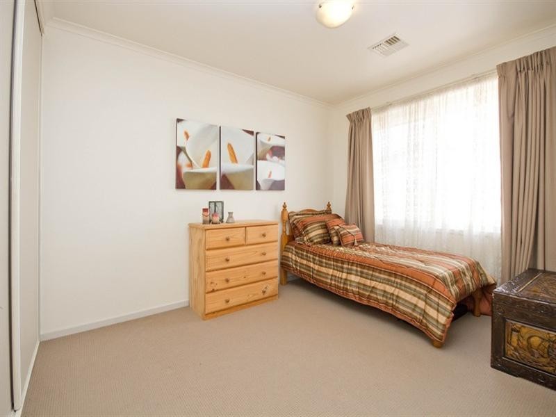 3 Silkie court (Pine Lakes), Parafield Gardens SA 5107