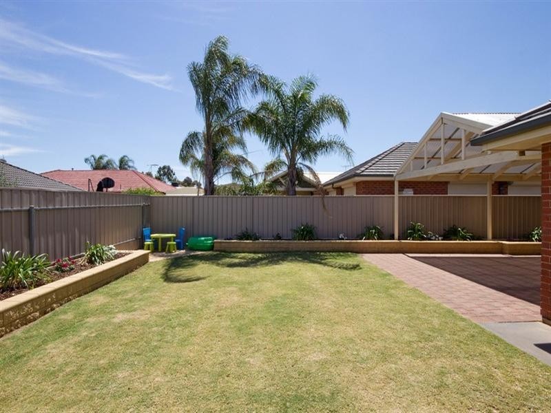 3 Silkie court (Pine Lakes), Parafield Gardens SA 5107