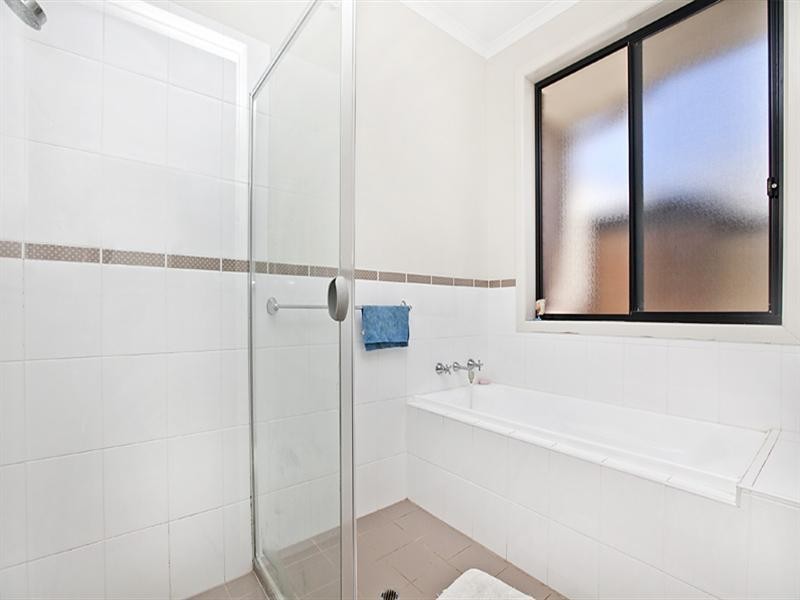 4A Melrose Avenue, Clearview SA 5085