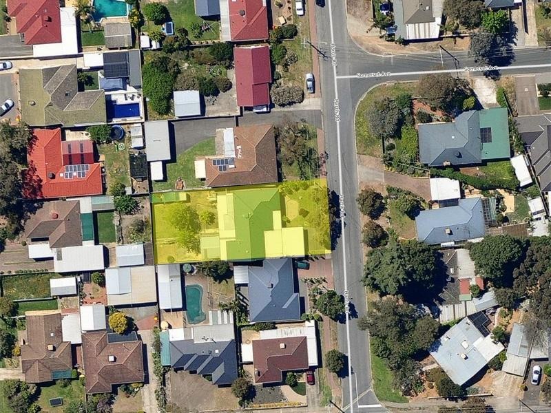 2 Harris Road, Redwood Park SA 5097