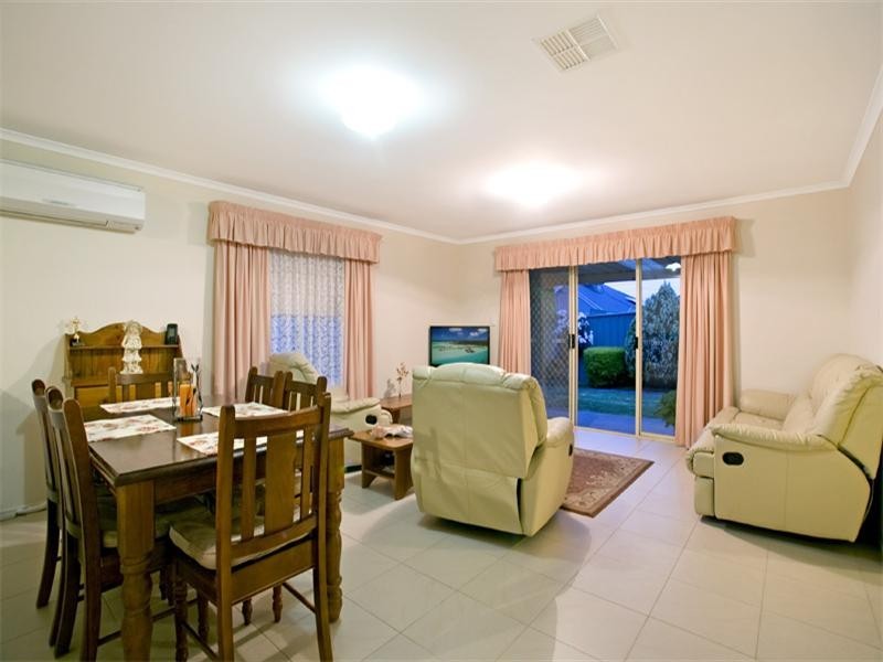 17 Jackeroo Crescent, Walkley Heights SA 5098