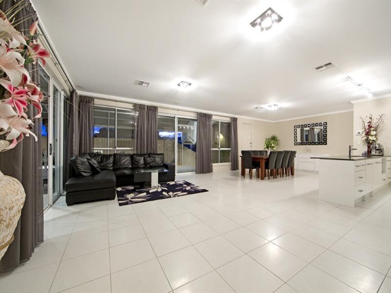 39 Settlers Hill Drive, Golden Grove SA 5125