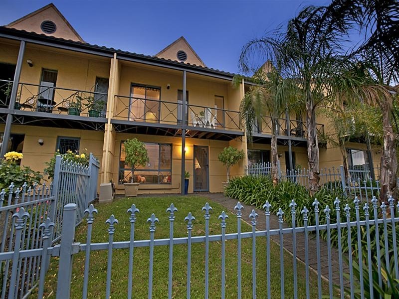 3, 66-70 Sir Ross Smith Boulevard, Oakden SA 5086