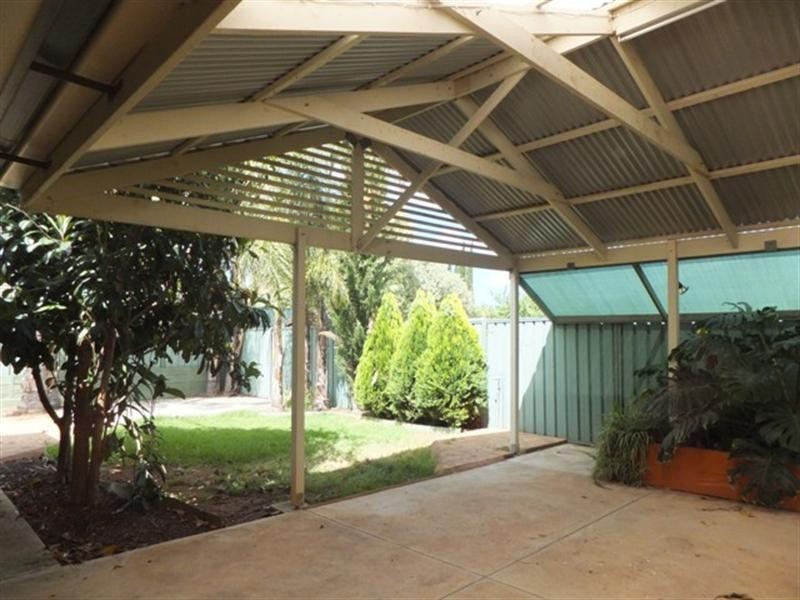 24 Sandstone Avenue, Walkley Heights SA 5098