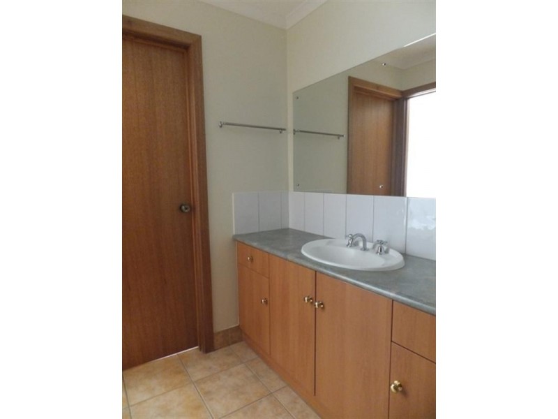 24 Sandstone Avenue, Walkley Heights SA 5098