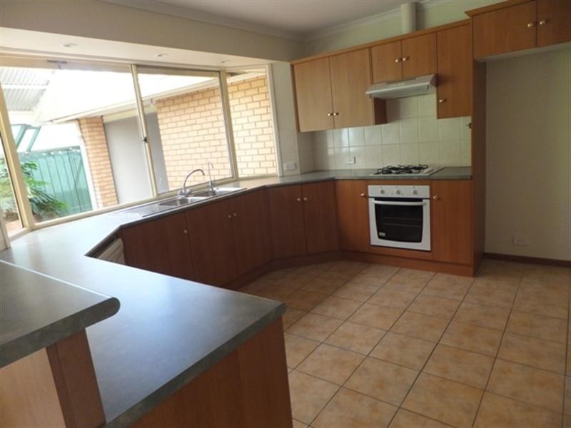 24 Sandstone Avenue, Walkley Heights SA 5098