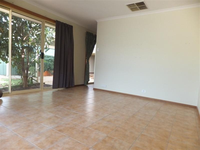 24 Sandstone Avenue, Walkley Heights SA 5098