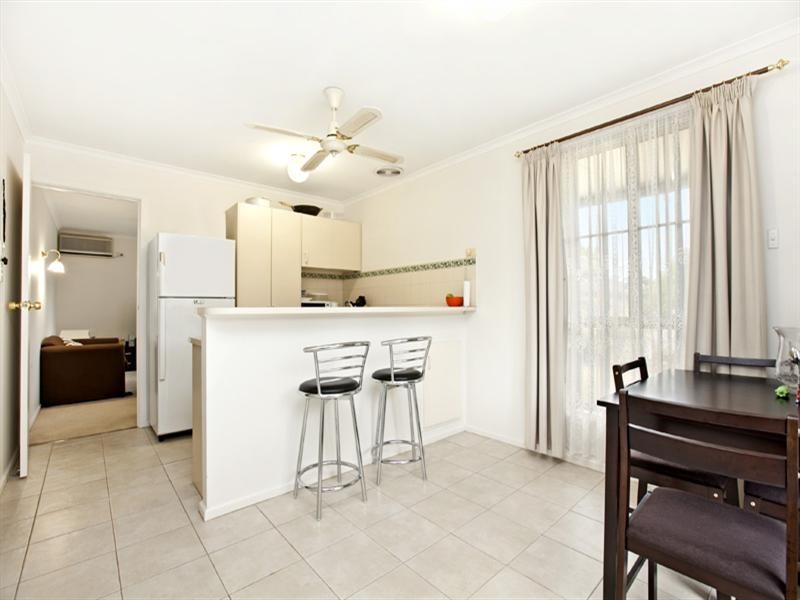 8/43 Chynoweth Avenue, Hackham SA 5163