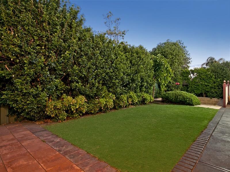 23 Saddle Crescent, Walkley Heights SA 5098