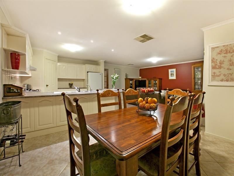 23 Saddle Crescent, Walkley Heights SA 5098