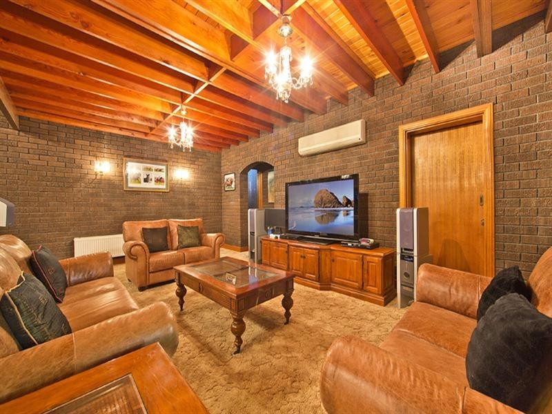 536 Grenfell Road, Fairview Park SA 5126