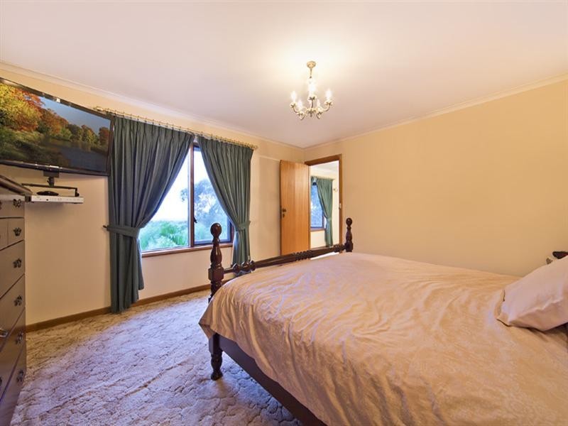 536 Grenfell Road, Fairview Park SA 5126