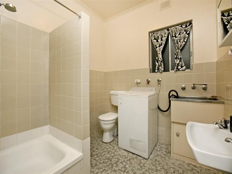 2/12 Robert Avenue, Broadview SA 5083