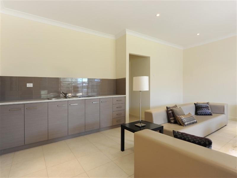 4 Wakelin Terrace, O’sullivan Beach SA 5166