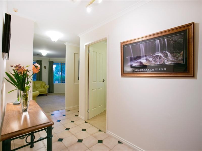 1 Farnborough Street, Oakden SA 5086