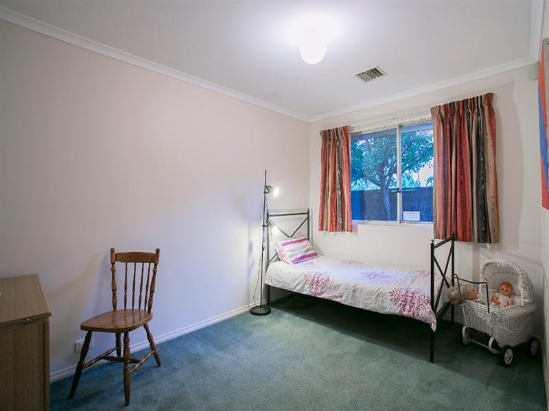 1 Farnborough Street, Oakden SA 5086