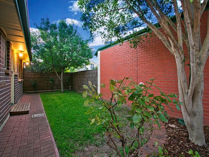 1 Farnborough Street, Oakden SA 5086