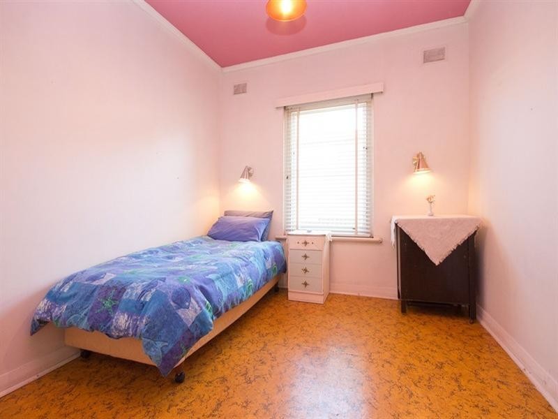 30 Radford Avenue, Clearview SA 5085