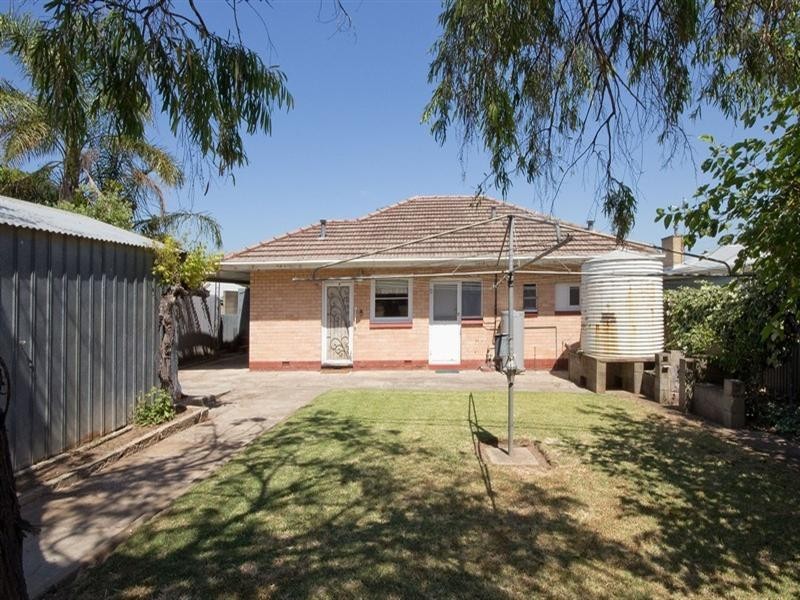 30 Radford Avenue, Clearview SA 5085