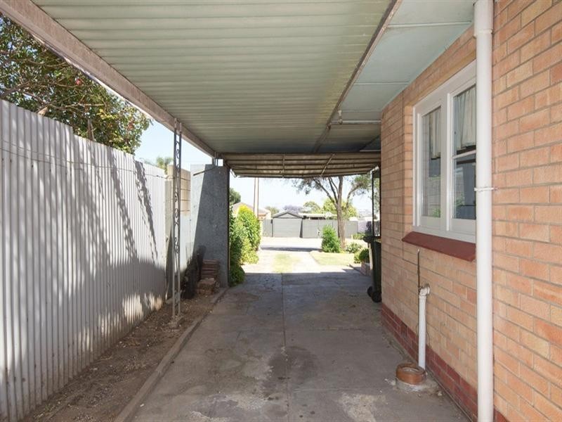 30 Radford Avenue, Clearview SA 5085