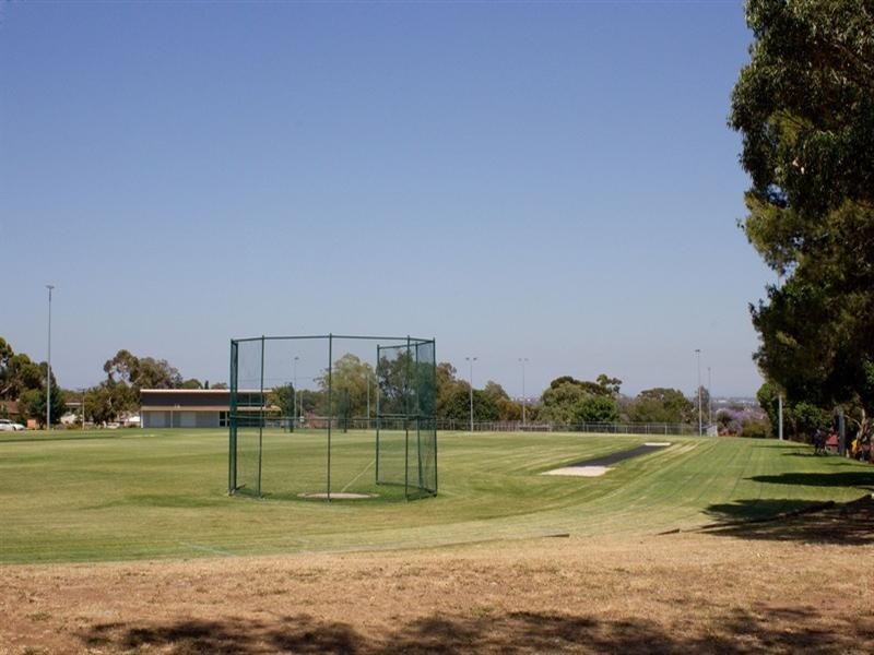 30 Radford Avenue, Clearview SA 5085