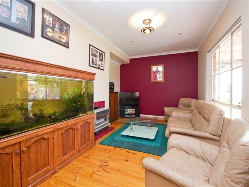 31 Clearview Avenue, Clearview SA 5085