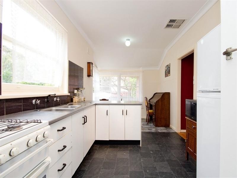 31 Clearview Avenue, Clearview SA 5085