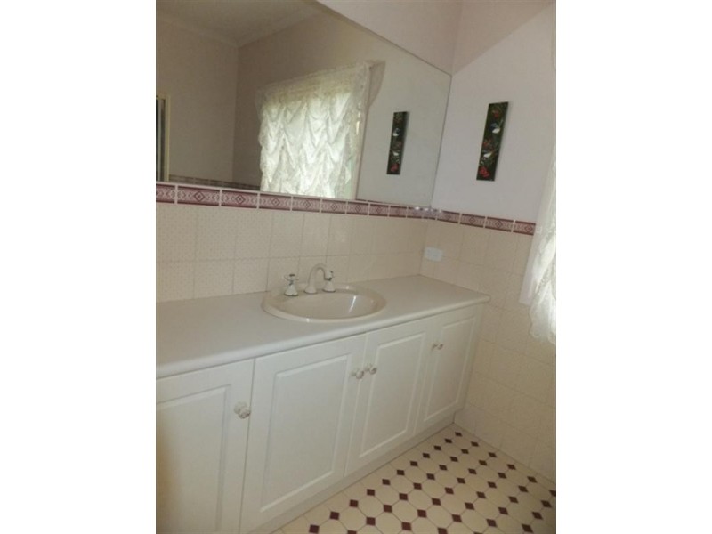 6 Sissinghurst Drive, Oakden SA 5086