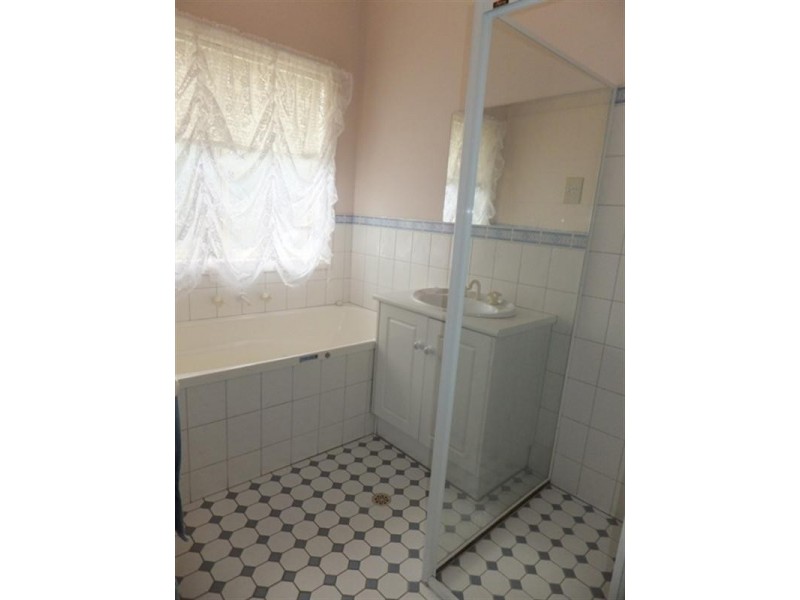 6 Sissinghurst Drive, Oakden SA 5086