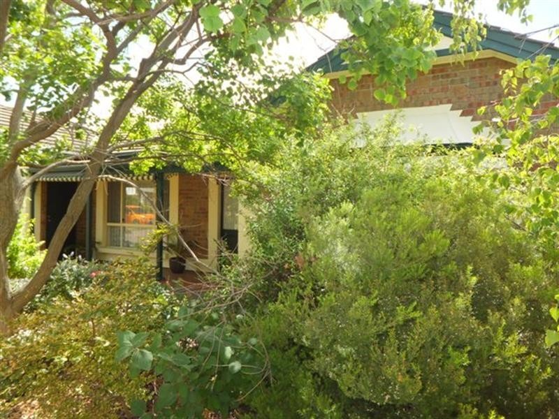 6 Sissinghurst Drive, Oakden SA 5086