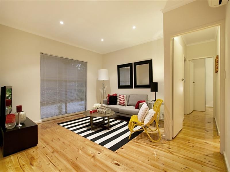 2/4a Gordon Road, Black Forest SA 5035