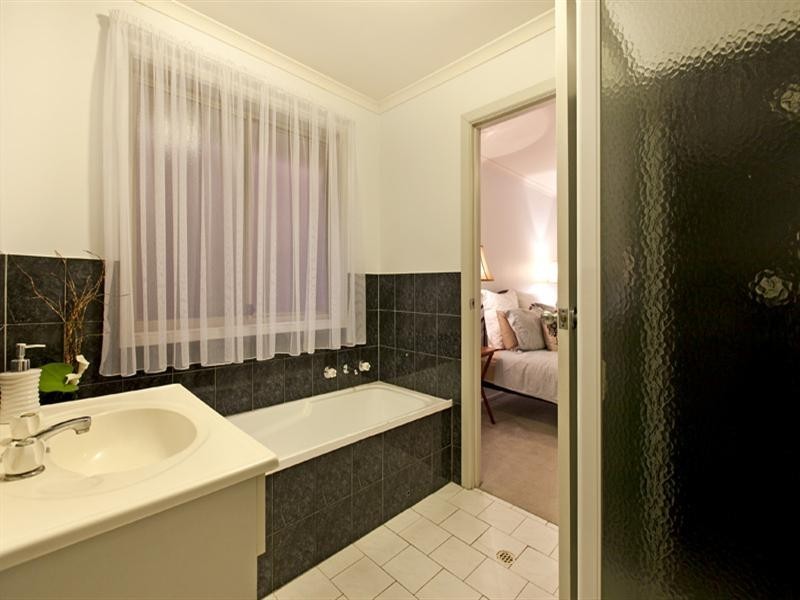 6 Covent Terrace, Oakden SA 5086