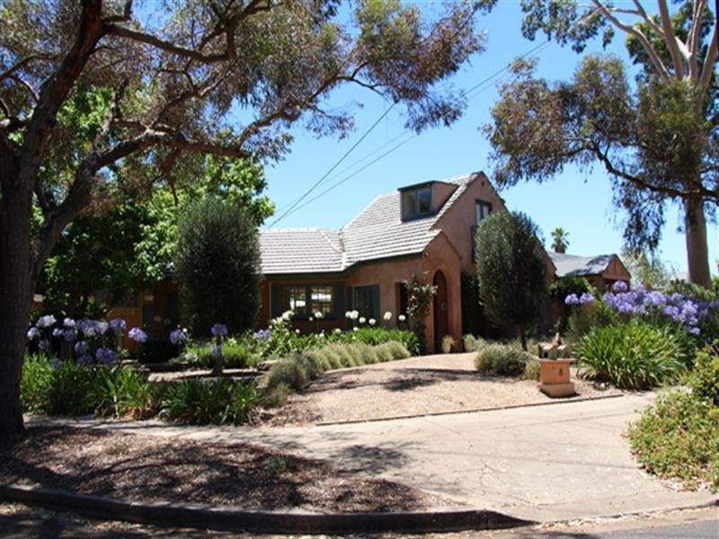 8 Mimosa Drive, Vale Park SA 5081