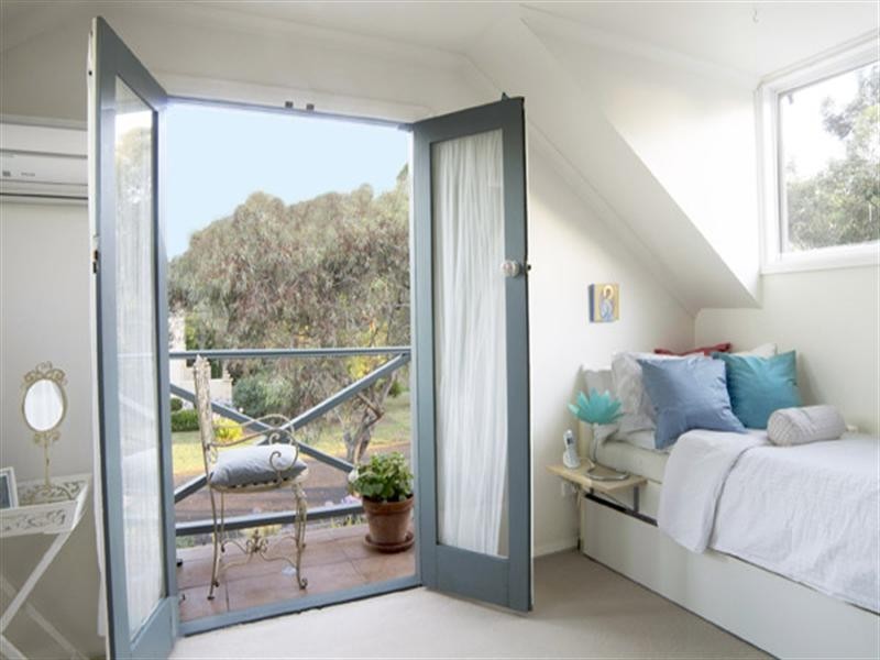 8 Mimosa Drive, Vale Park SA 5081