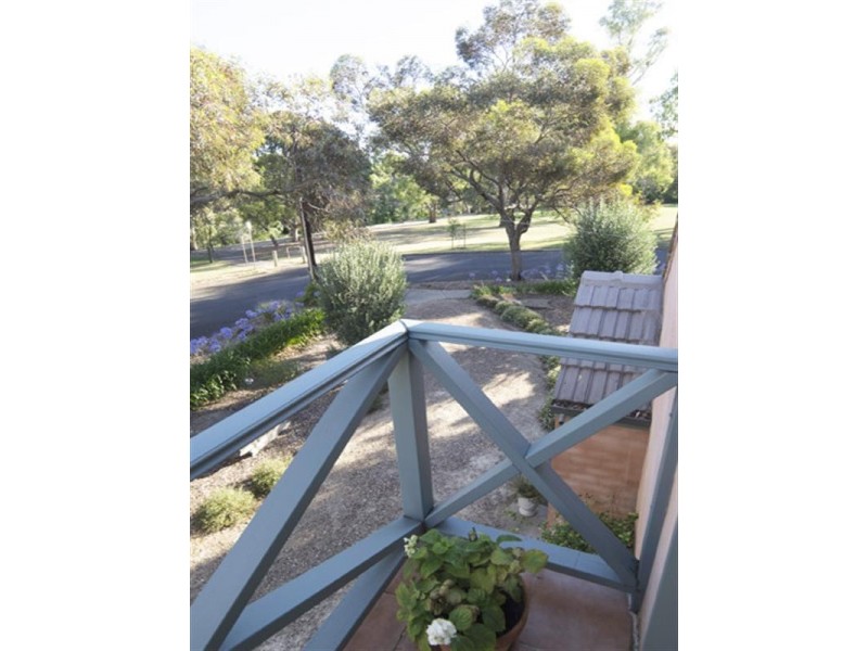 8 Mimosa Drive, Vale Park SA 5081