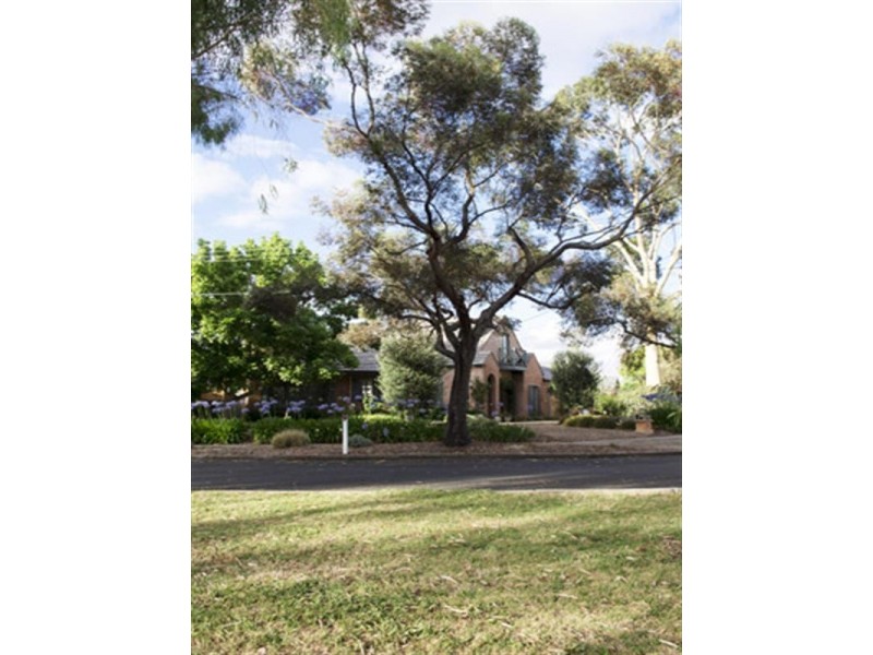 8 Mimosa Drive, Vale Park SA 5081