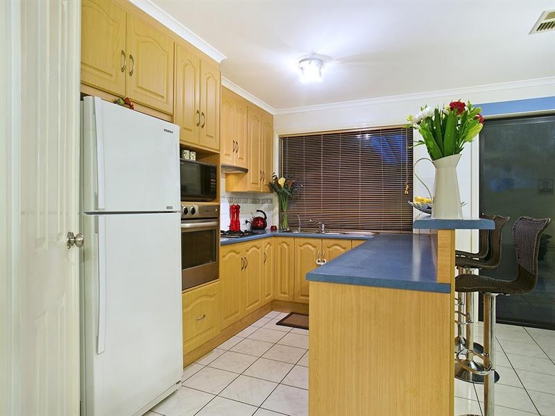 25 Magazine Drive, Walkley Heights SA 5098