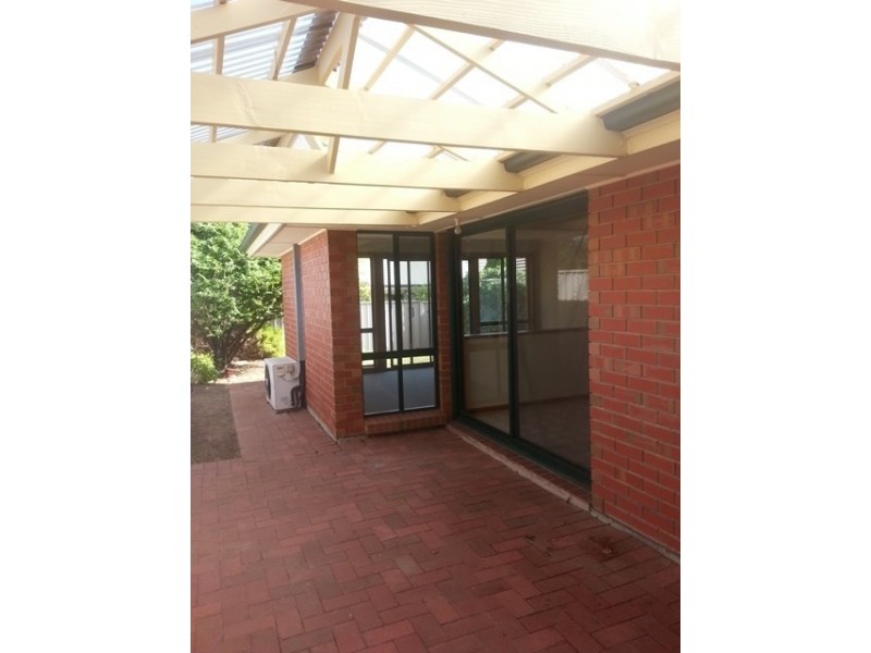 28 Regent Gardens Drive, Oakden SA 5086