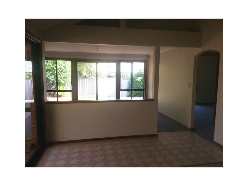 28 Regent Gardens Drive, Oakden SA 5086