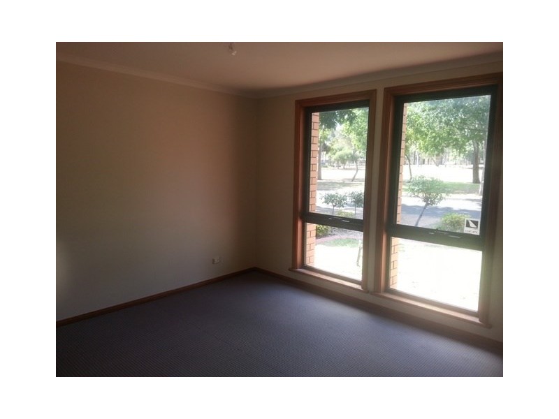 28 Regent Gardens Drive, Oakden SA 5086