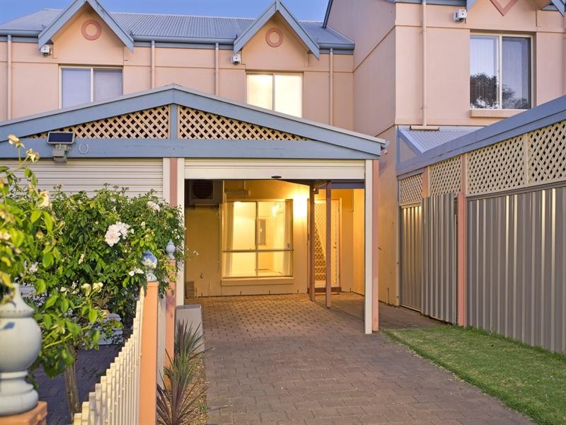 2/217 Devonport Terrace, Prospect SA 5082