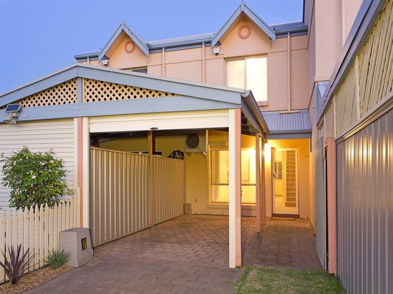 2/217 Devonport Terrace, Prospect SA 5082